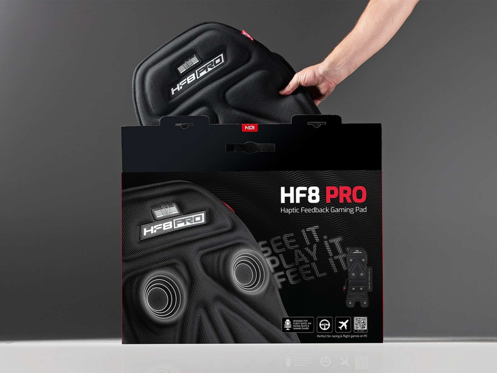 Next Level Racing HF8 Pro Haptic Feedback Pad Ratt og pedaler
