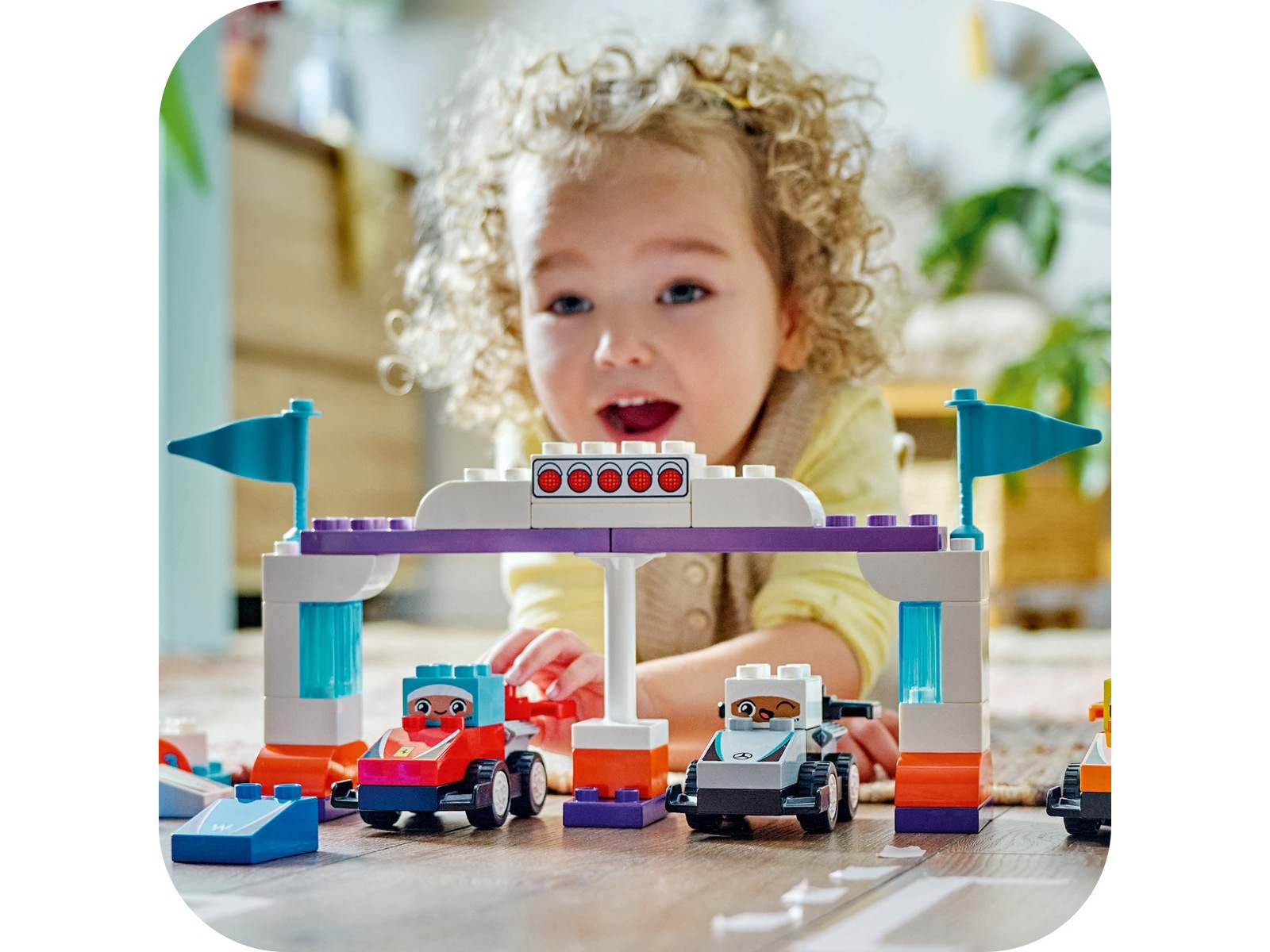 LEGO DUPLO Town F1 Team med racerbiler og sjåfører 10445 LEGO