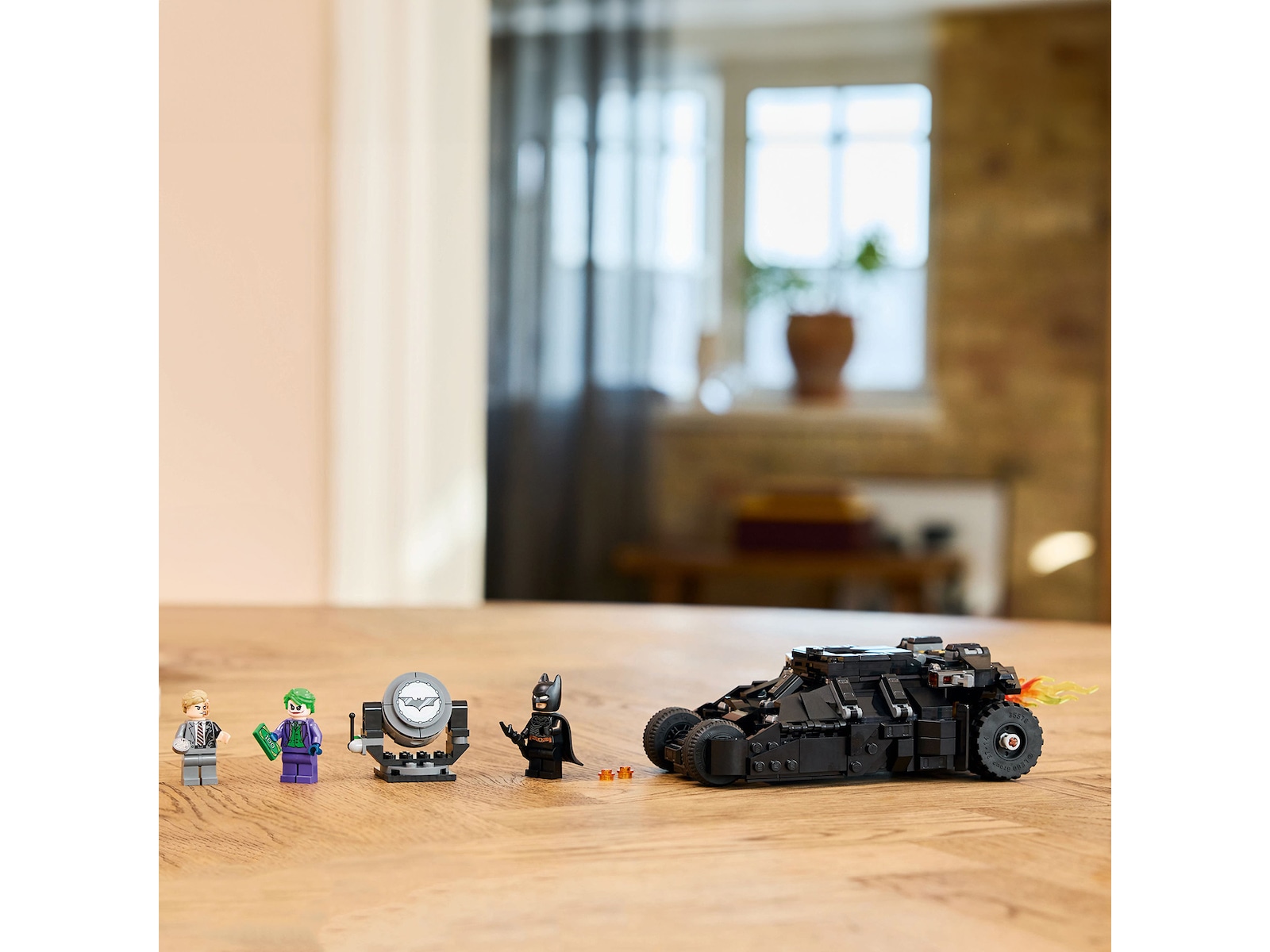 LEGO Super Heroes Batmans Tumbler mot Two-Face og Jokern 76303 LEGO