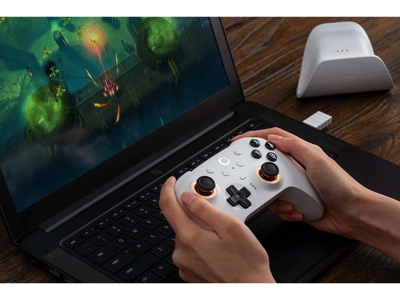 8BitDo Ultimate 2 Trådløs Bluetooth Kontroller (hvit) Gamepad