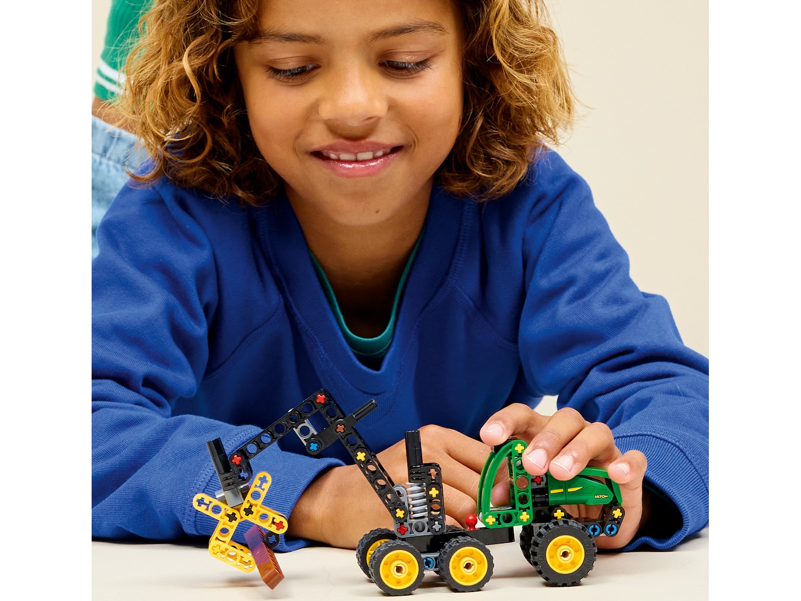 LEGO Technic John Deere 1470H skogsmaskin 42218 LEGO