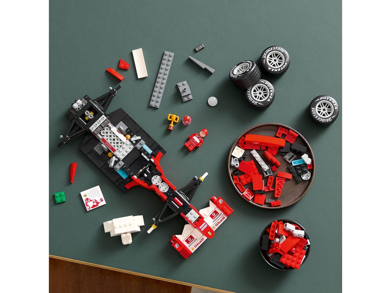 LEGO Icons Ferrari F2004 - Michael Schumacher 11375 LEGO