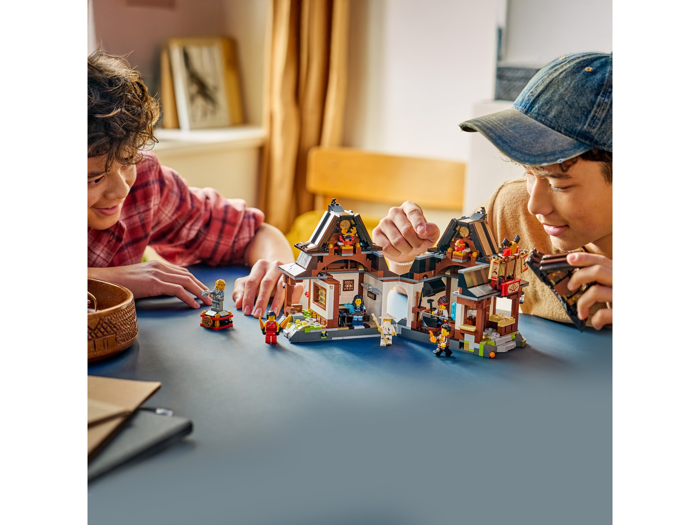 LEGO Ninjago 15-årsjubileum – de fire våpnenes smie 71858 LEGO