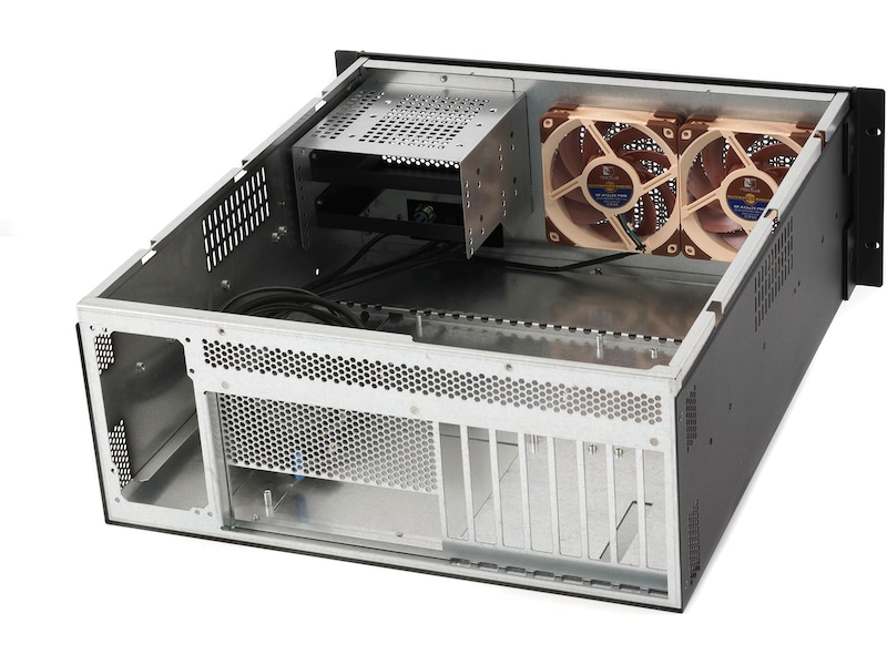 Sliger CX4200e chassis 4U Rackskap