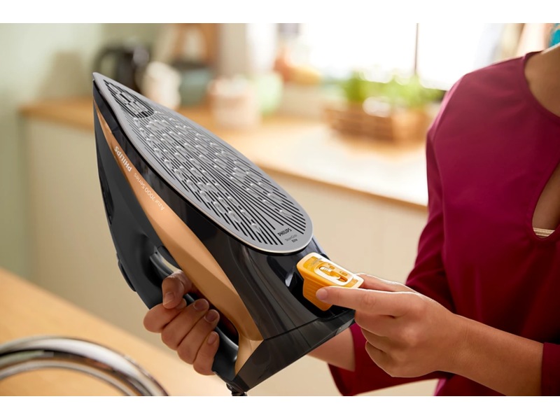 Philips 7000 Series DST7040/81 Dampstrykejern (sort/gull) Strykejern