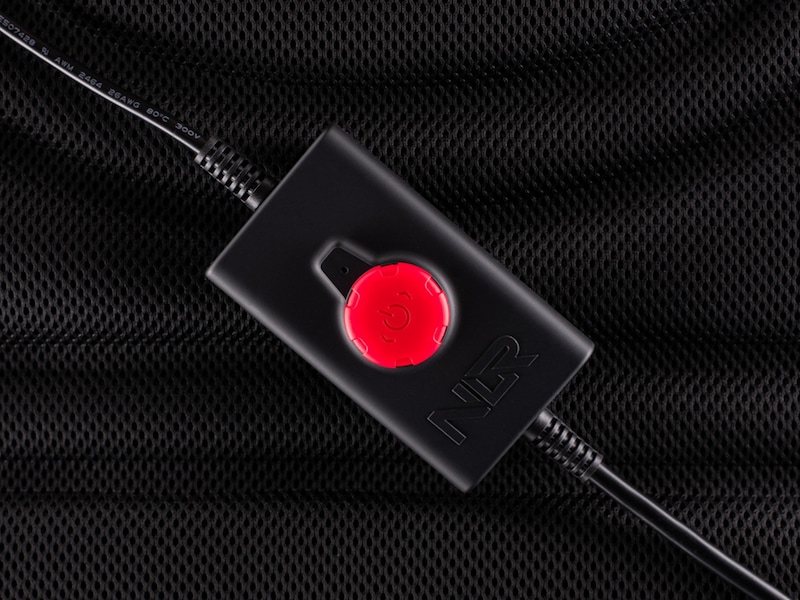 Next Level Racing HF8 Pro Haptic Feedback Pad Ratt og pedaler