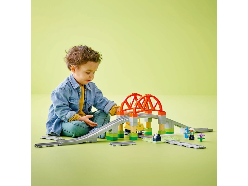 LEGO DUPLO Town togbro og skinner – utvidelsessett 10426 LEGO