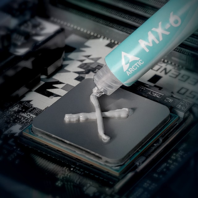 Includes MX-6 Thermal Paste Includes MX-6 Thermal Paste