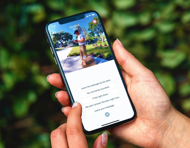 Arlo Essential trådløs ringeklokke med kamera