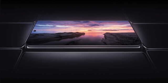 WQHD+ 6,73-tommers AMOLED-skjerm