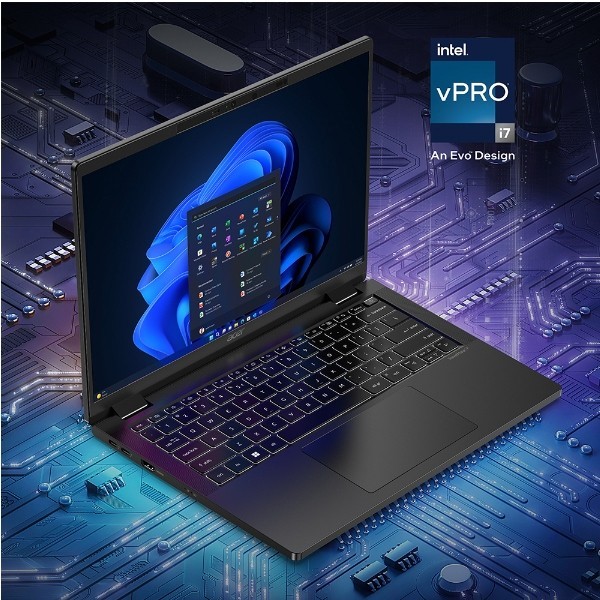 Acer Travelmate P6 TMP614-53 14" laptop