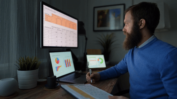 Smart og stilig hjemmekontorlys Smart og stilig hjemmekontorlys